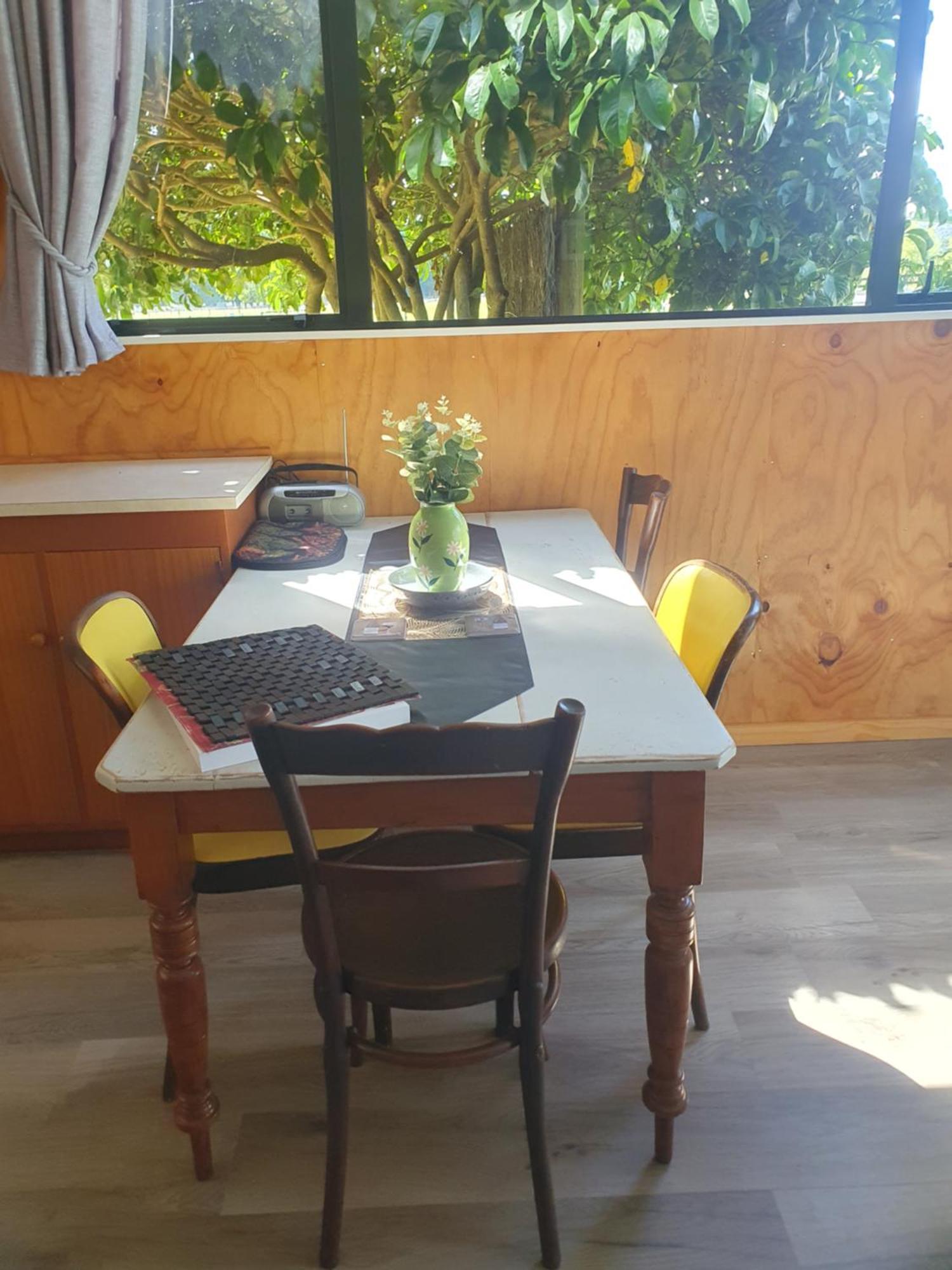 Mangaroa, Farmstay Upper Hutt Ngoại thất bức ảnh