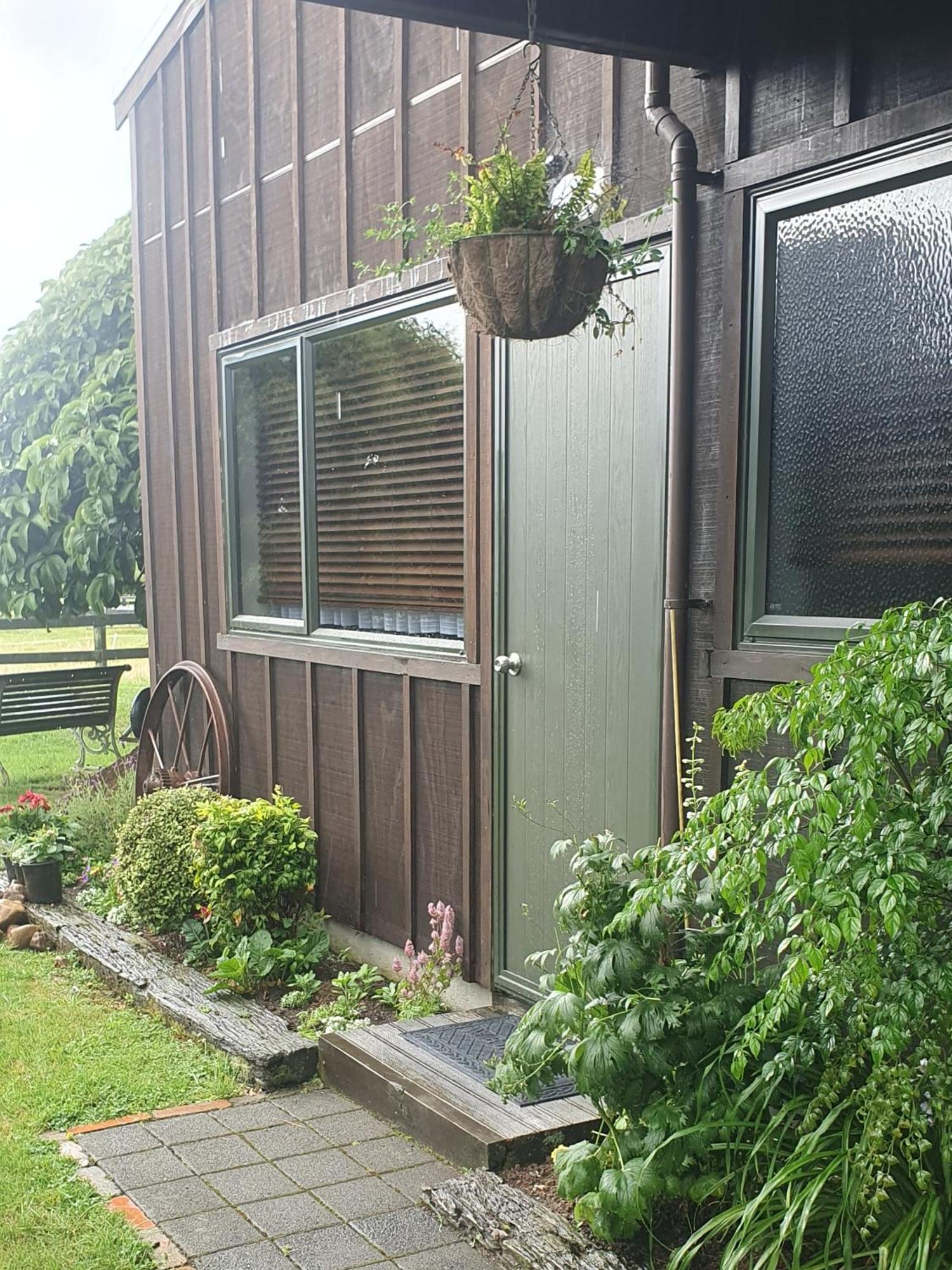 Mangaroa, Farmstay Upper Hutt Ngoại thất bức ảnh